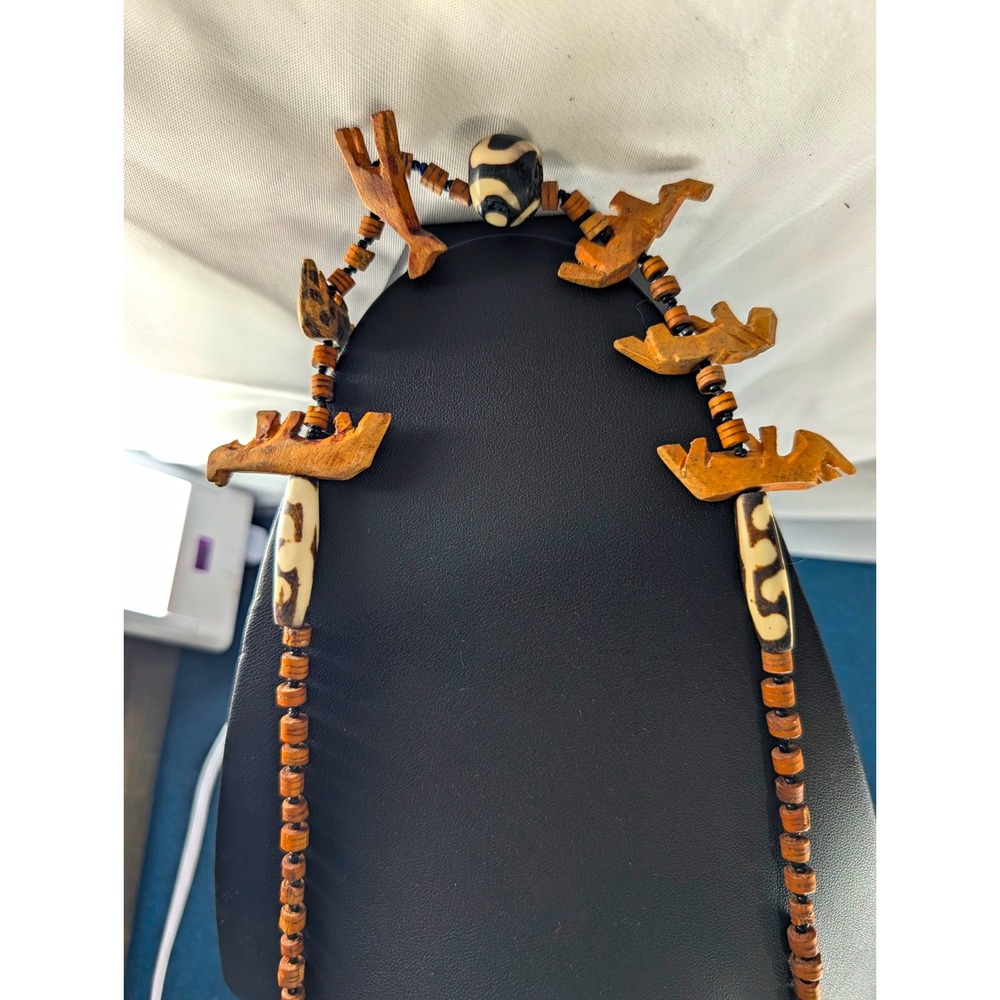 Vintage Carved Wooden Animal Necklace Safari Zoo Animals Beads